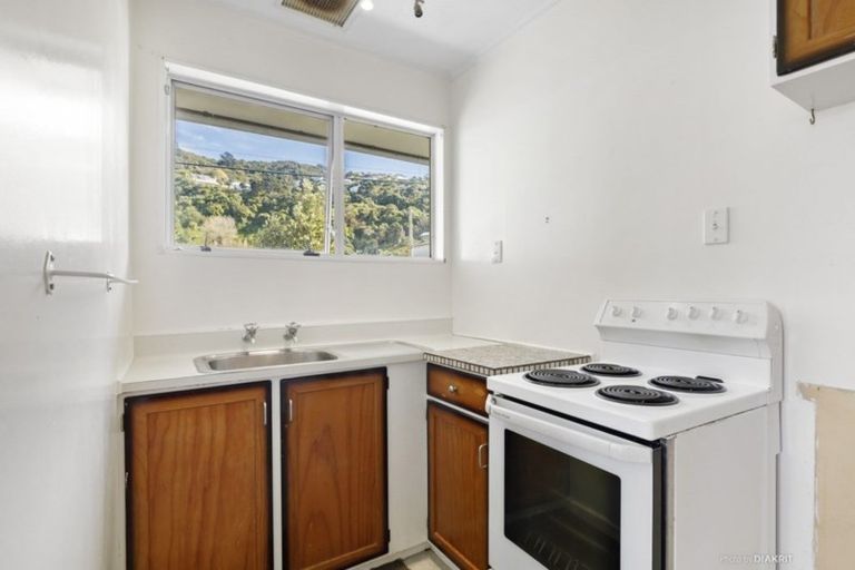 Photo of property in 4/171 Queens Drive, Lyall Bay, Wellington, 6022