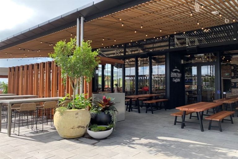 Photo of property in 3 Coastview Lane, Long Bay, Auckland, 0630