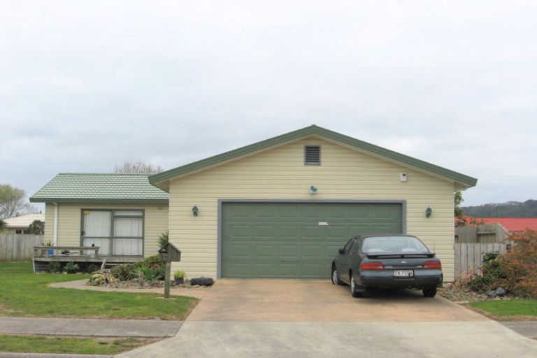 Photo of property in 10 Jacaranda Drive, Whitianga, 3510