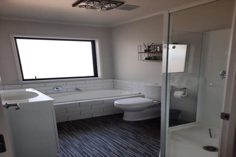 Photo of property in 60 Andesite Drive, Rolleston, 7614