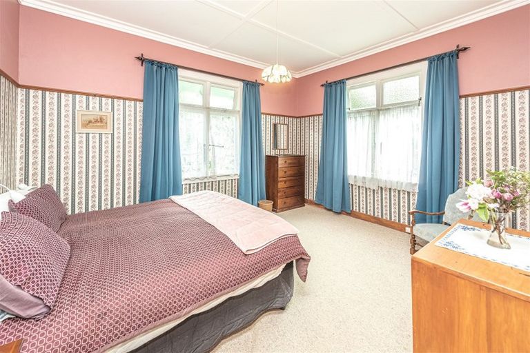 Photo of property in 28 Peakes Road, Saint Johns Hill, Whanganui, 4501