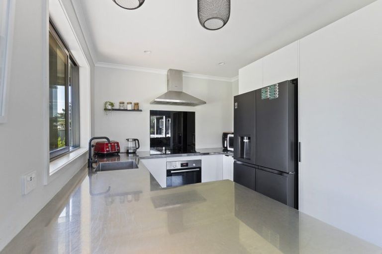 Photo of property in 62 Maire Street, Inglewood, 4330