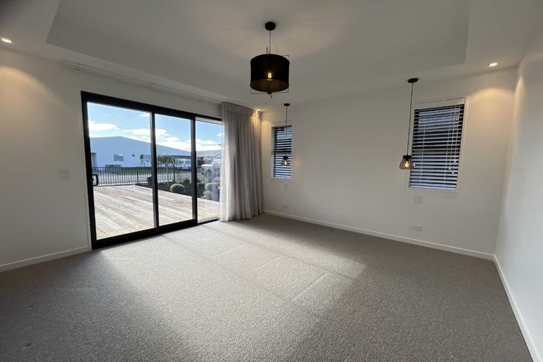 Photo of property in 16 Oriel Way, Rolleston, 7614