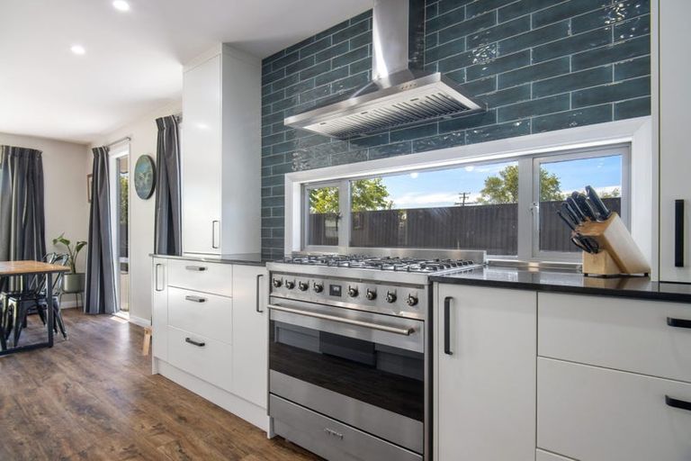 Photo of property in 25 Parsonage Road, Woodend, 7610