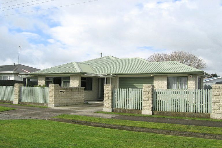 Photo of property in 1a Harris Street, Feilding, 4702