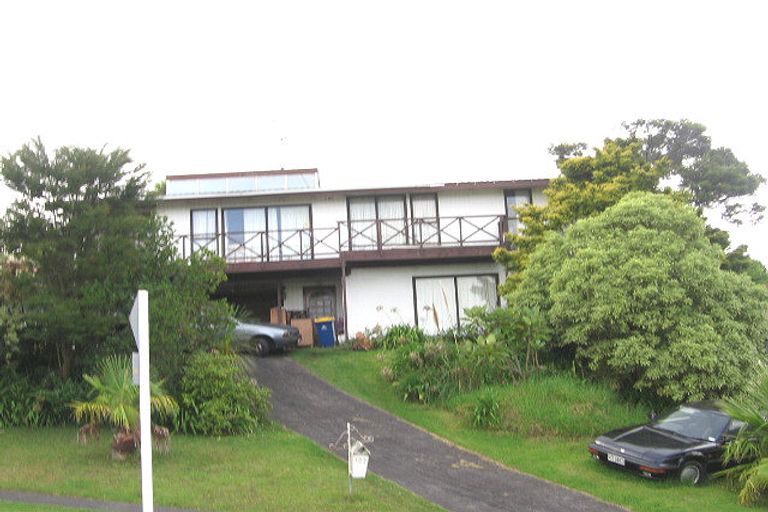 Photo of property in 127 Porritt Avenue, Chatswood, Auckland, 0626