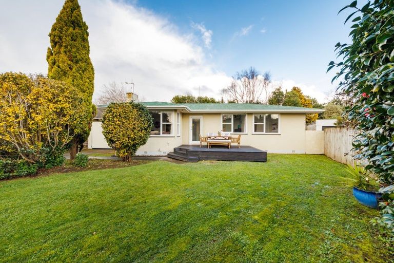Photo of property in 47 Parkland Crescent, Terrace End, Palmerston North, 4410