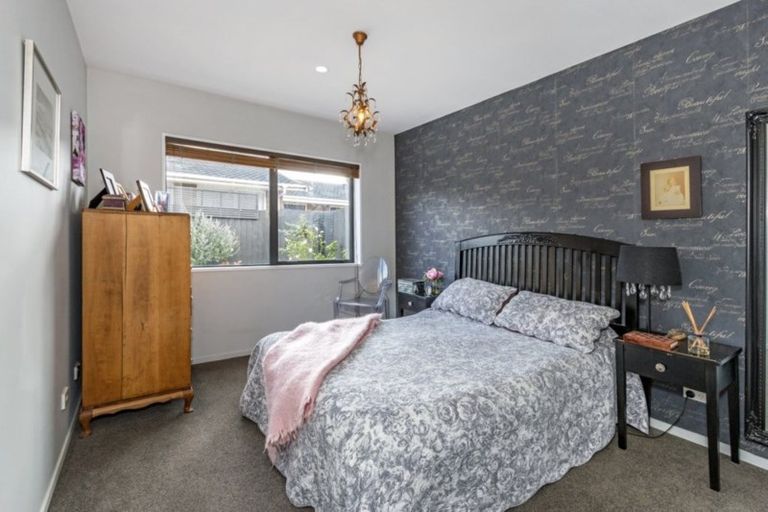 Photo of property in 1/430 Barbadoes Street, Edgeware, Christchurch, 8013