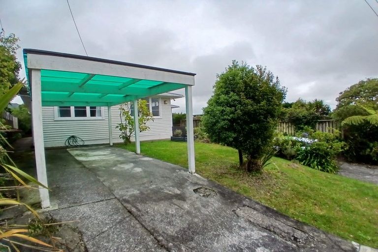 Photo of property in 56 Tarawera Road, Johnsonville, Wellington, 6037