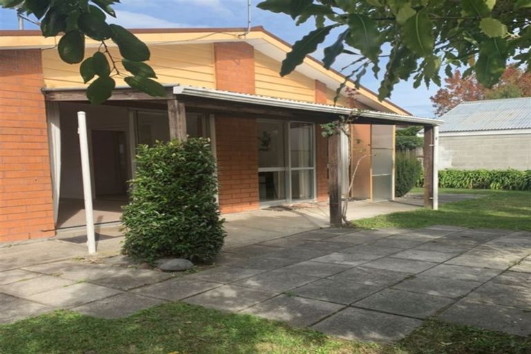 Photo of property in 2/3 Ansonby Street, Russley, Christchurch, 8042