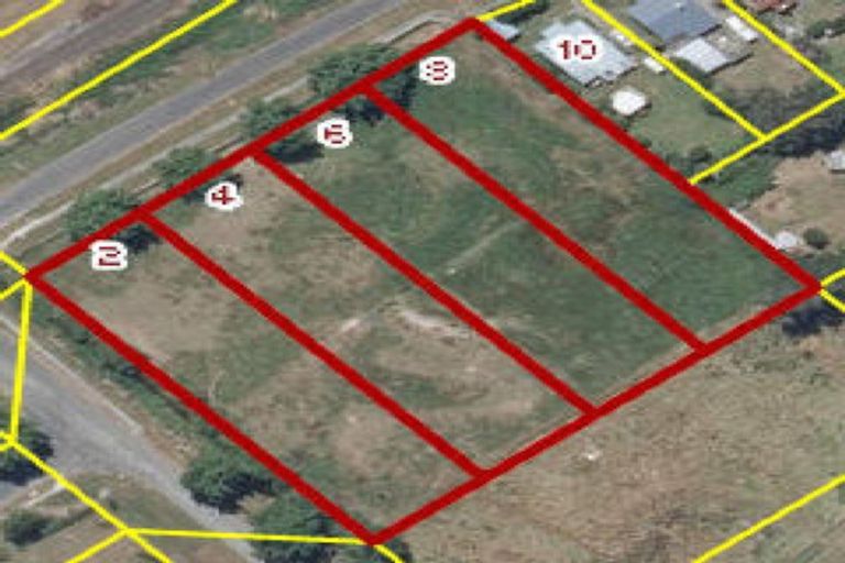 Photo of property in 2-8 Plimmer Terrace, Shannon, 4821