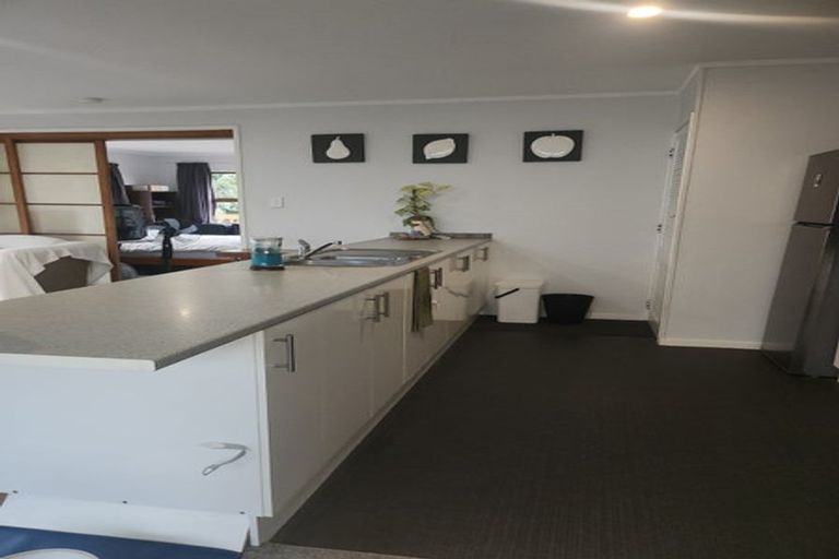 Photo of property in 11 Evan Street, Belmont, Auckland, 0622