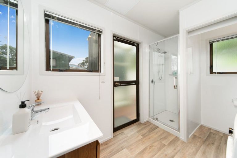 Photo of property in 16 Wharua Road, Oakura, Hikurangi, 0184