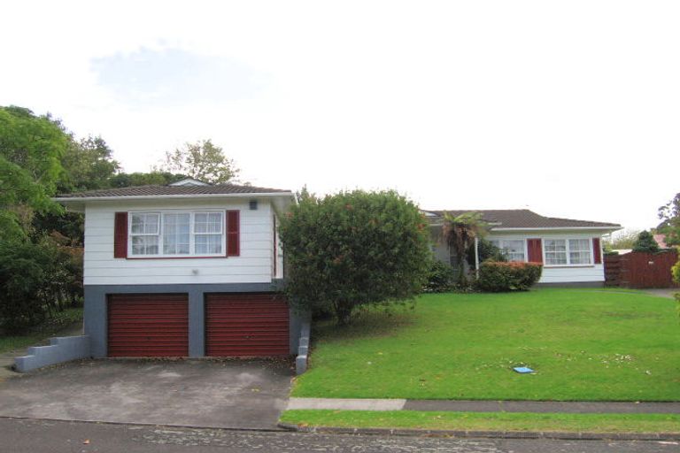 Photo of property in 13 Hamish Place, Sunnyhills, Auckland, 2010