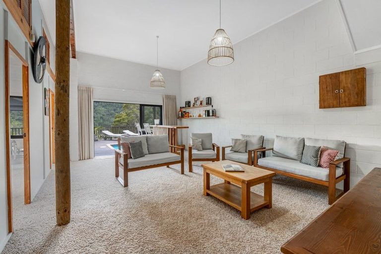 Photo of property in 121 Noakes Hill Road, Puhoi, Silverdale, 0994