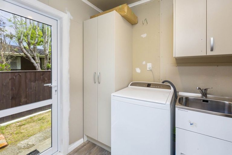 Photo of property in 27 Kiwi Street, Heretaunga, Upper Hutt, 5018