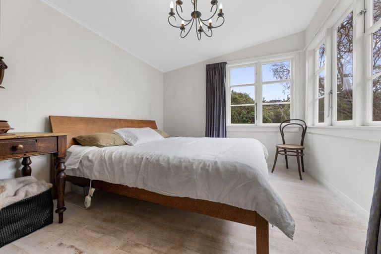 Photo of property in 2 Downes Road, Roseneath, Port Chalmers, 9023