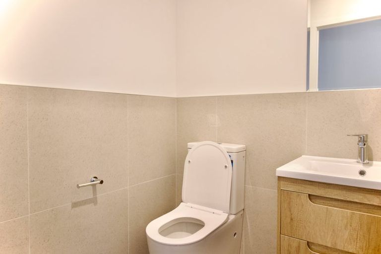 Photo of property in 8 Croatia Avenue, Huapai, Kumeu, 0810