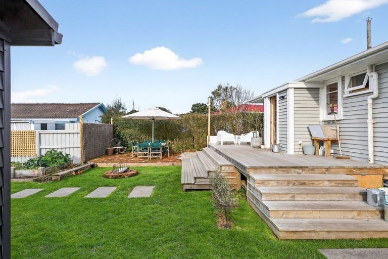 Photo of property in 14 Ropata Street, Kaiti, Gisborne, 4010