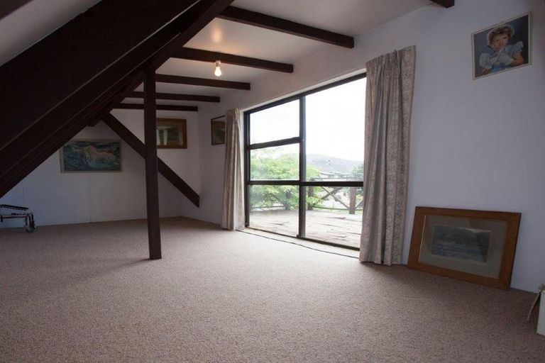 Photo of property in 4 Hamilton Drive, Lake Tekapo, 7999