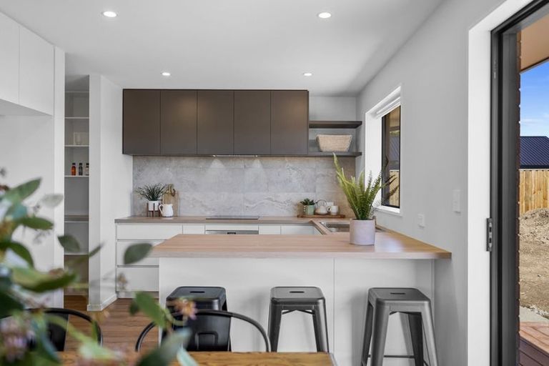 Photo of property in 16 Greig Crescent, Amberley, 7481