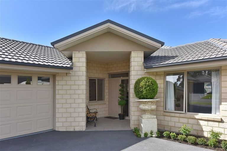 Photo of property in 4 Ascot Place, Rangiora, 7400