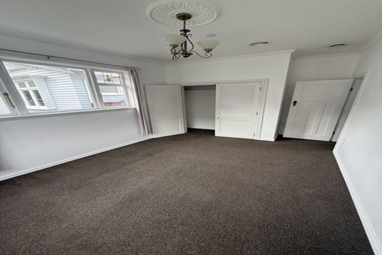 Photo of property in 22 Riddlers Crescent, Petone, Lower Hutt, 5012