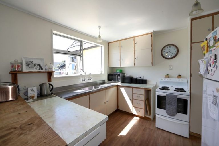 Photo of property in 9 Currie Street, Greenmeadows, Napier, 4112