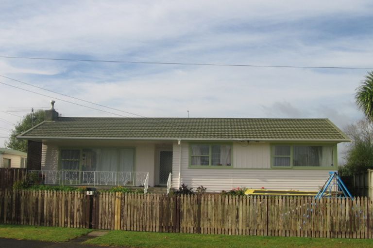 Photo of property in 3 Orion Street, Papakura, 2110