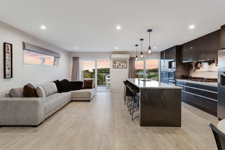 Photo of property in 259 Alec Craig Way, Gulf Harbour, Whangaparaoa, 0930