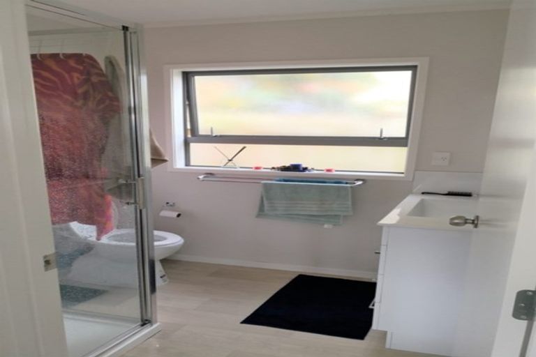 Photo of property in 35 Marendellas Drive, Bucklands Beach, Auckland, 2014