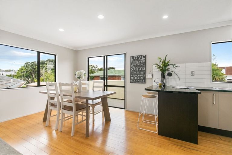 Photo of property in 6a Hope Farm Avenue, Pakuranga Heights, Auckland, 2010