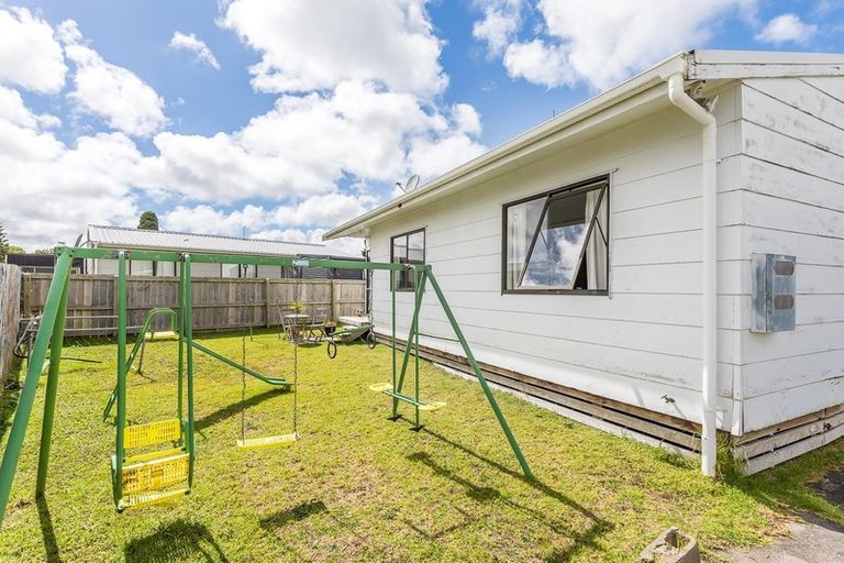 Photo of property in 1/25 Kennington Drive, Clendon Park, Auckland, 2103