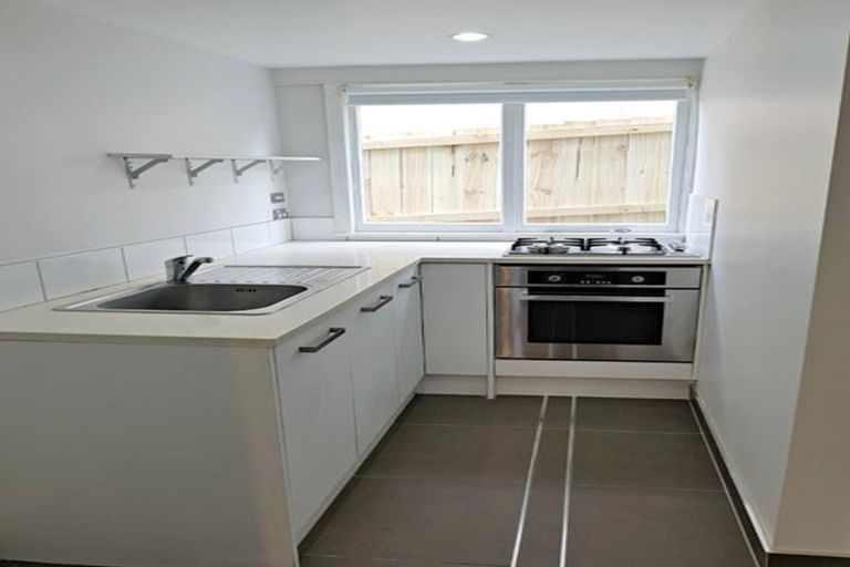 Photo of property in 92 Browns Bay Road, Rothesay Bay, Auckland, 0630