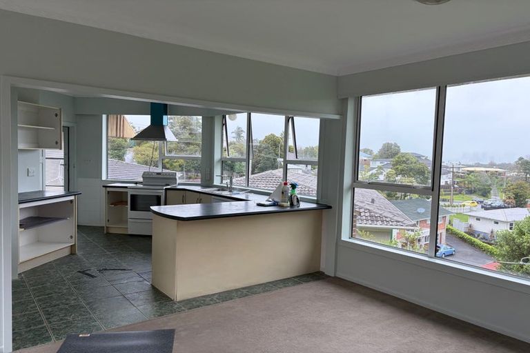 Photo of property in 96 Lake Road, Northcote, Auckland, 0627