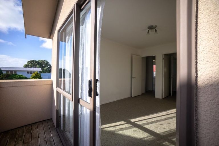 Photo of property in 1/253 Saint Aubyn Street, New Plymouth, 4310