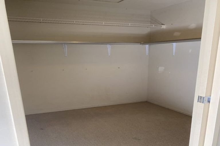Photo of property in 2/18 Teal Crescent, Beach Haven, Auckland, 0626