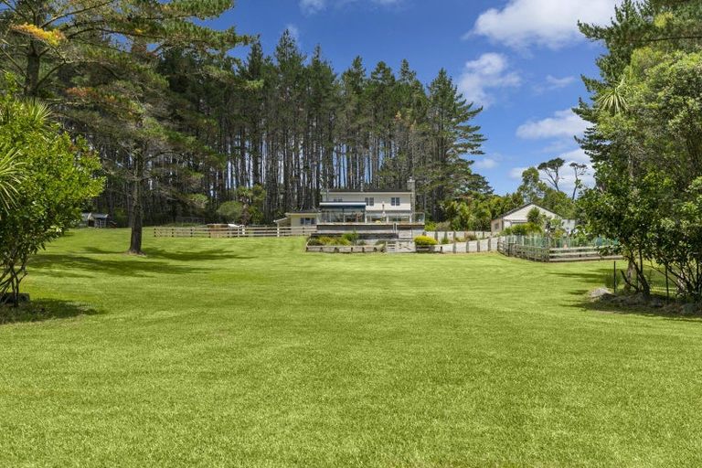 Photo of property in 96 Potter Road, Dairy Flat, Albany, 0792