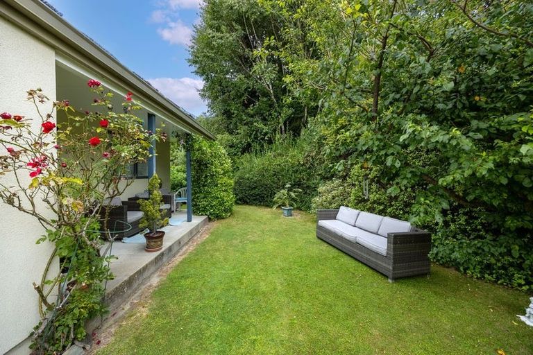 Photo of property in 5b Larch Place, Wanaka, 9305