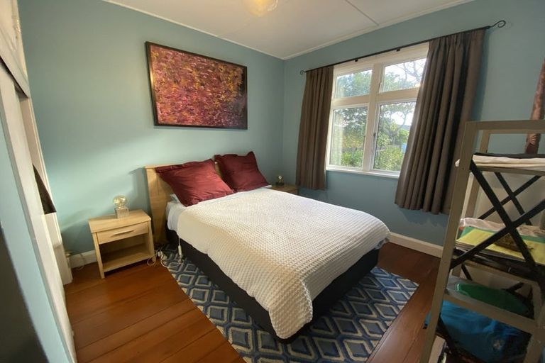 Photo of property in 387 Muritai Road, Eastbourne, Lower Hutt, 5013