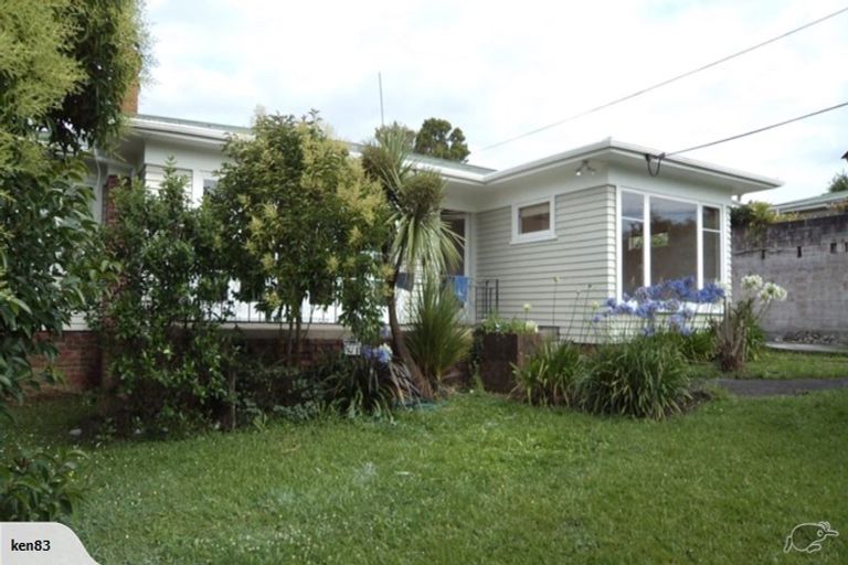 Photo of property in 112 Rosier Road, Glen Eden, Auckland, 0602