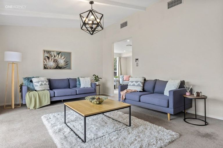 Photo of property in 83 Dunbarton Street, Redwood, Christchurch, 8051