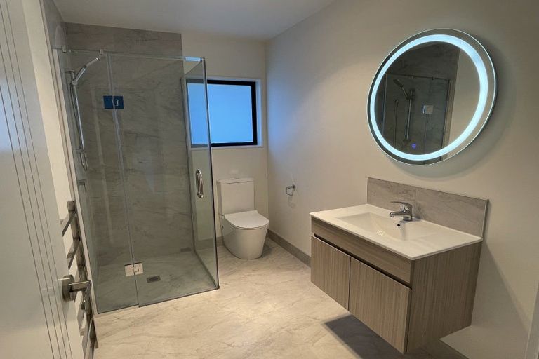 Photo of property in 7 Winnie Close, Acacia Bay, Taupo, 3330