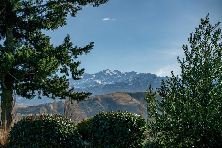 Photo of property in 714 Lake Hayes-arrow Junction Highway, Lake Hayes, Queenstown, 9371