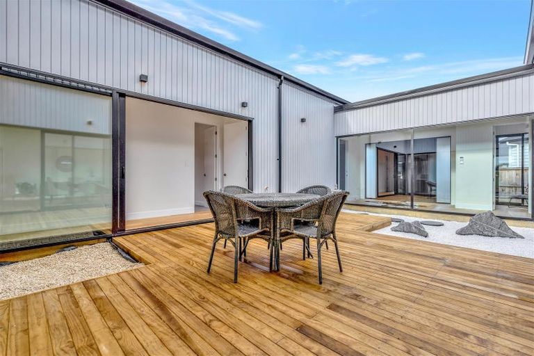 Photo of property in 14 Waka Ama Road, Karaka, Papakura, 2113