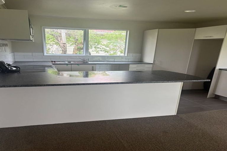 Photo of property in 18a Kapiti Crescent, Titahi Bay, Porirua, 5022