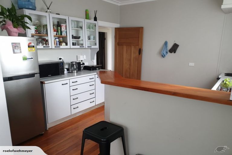 Photo of property in 20 Pine Avenue, Henderson, Auckland, 0612