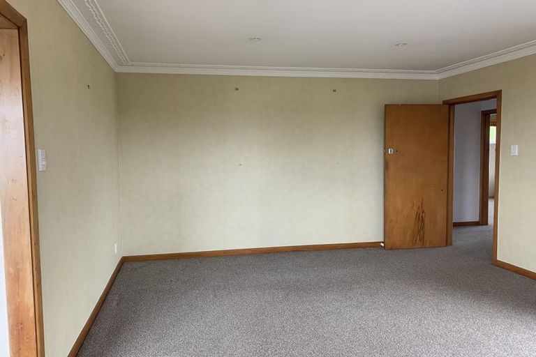 Photo of property in 30a Te Atatu Road, Te Atatu South, Auckland, 0610