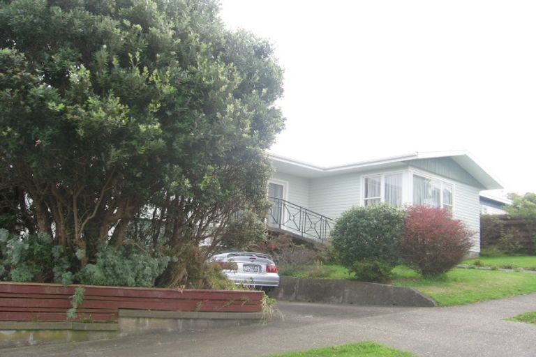 Photo of property in 255 Dowse Drive, Maungaraki, Lower Hutt, 5010