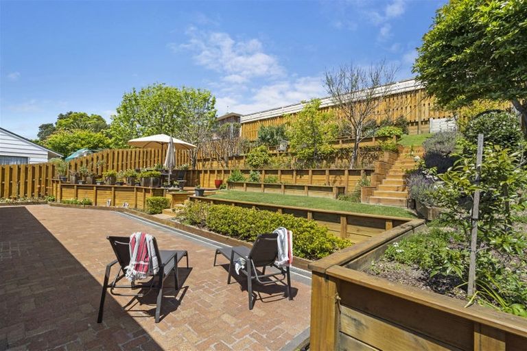 Photo of property in 28 Lingham Crescent, Torbay, Auckland, 0630